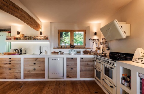Tourrettes-sur-Loup Villa | Villa Rosebud – Sea View & Secret Garden