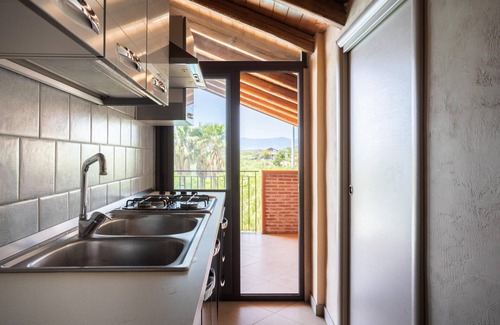 Adrano Villa | Villa Royal - Adrano
