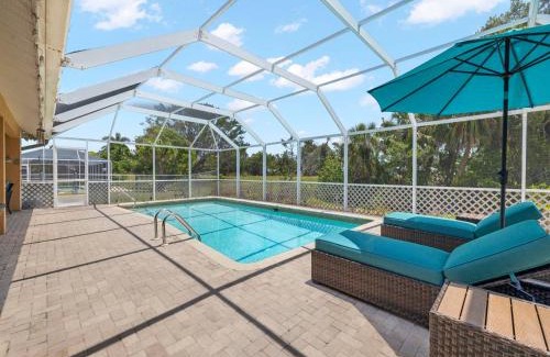 Lochmoor Waterway Estates House | Villa Royal Palms