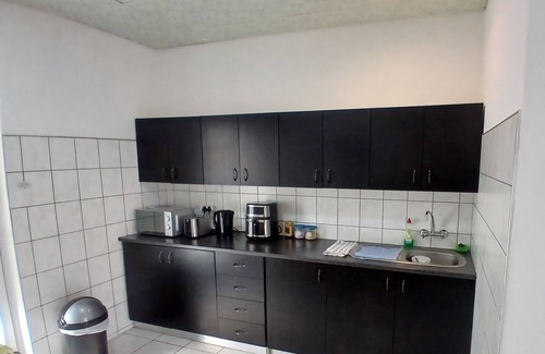 Windhoek Apartment | Villa Saffier is a cozy and safe apartment in Eros Park in Windhoek, Namibia.n.