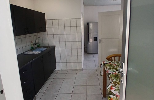Windhoek Apartment | Villa Saffier is a cozy and safe apartment in Eros Park in Windhoek, Namibia.n.