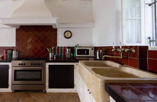 Saint-Etienne-du-Gres House | Villa Saint-Étienne-du-Grès, 4 bedrooms, 8 persons