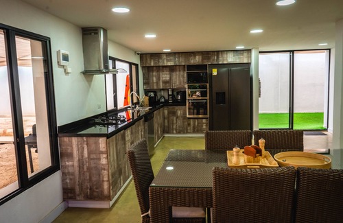 Buenos Aires Villa | Villa Saint Denis