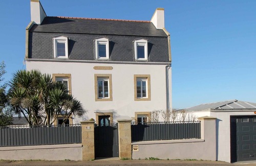 Douarnenez House | Villa Sainte Anne on the bay of Douarnenez