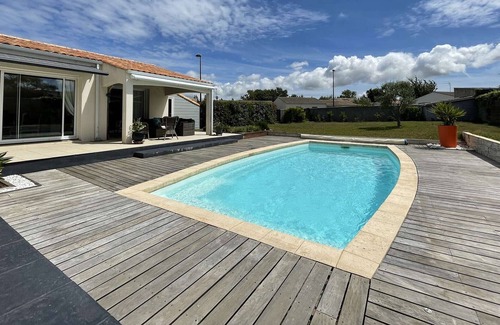 Saint-Vincent-la-Chatre House | Villa Sainte-Soulle, 4 bedrooms, 8 persons