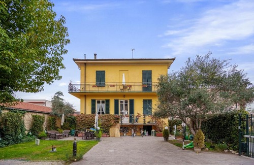 Lucca Historical Center Bed & Breakfast | Villa San Donato B&B