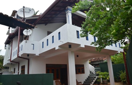 Thiranagama Villa | Villa Sanjula In Hikkaduwa