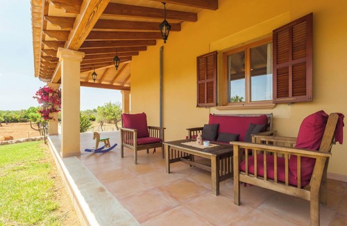 Santa Margalida House | Villa Santa Eulalia with private Pool, A/C and garden