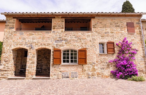 Deruta Villa | VILLA SANTA MARIA DERUTA IDEAL UMBRIAN RETREAT FOR REUNION NEAR PERUGIA AND TODI