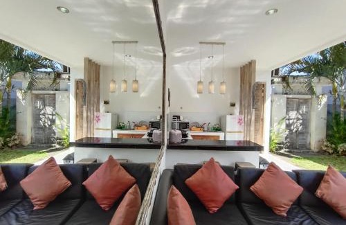 Dencarik Villa | Villa Santika