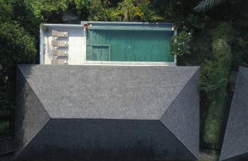 Batu Layar Villa | Villa Sari and Rubi