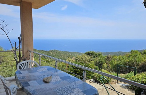 Sari-Solenzara House | VILLA SARI - SEA VIEW - AIR CONDITIONING