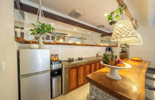 Petitenget Villa | Villa Sarong 2 Chic 2BR Boho Villa: Prime Central Location