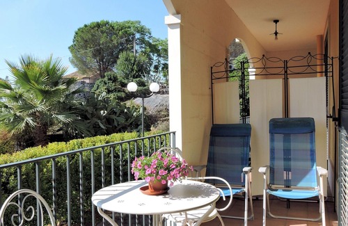 Santa Tecla Apartment | Villa Sciare Modò - two-room apartment n. 1 ground floor with furnished terrace