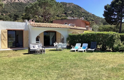 Porto-Vecchio Villa | VILLA SEASIDE FEET IN THE WATER 1 bedroom 43 m2 - WIFI.