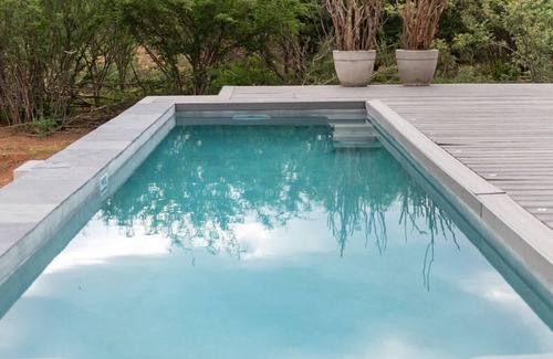 Hoedspruit Villa | Villa Sebra: Luxury and design with stunning views of the Drakensberg Mountains