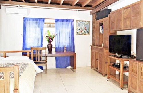 Dyanapura Villa | Villa Seminyak Beach 2 BR $150/n 3BR $180/n 4BR $210/n