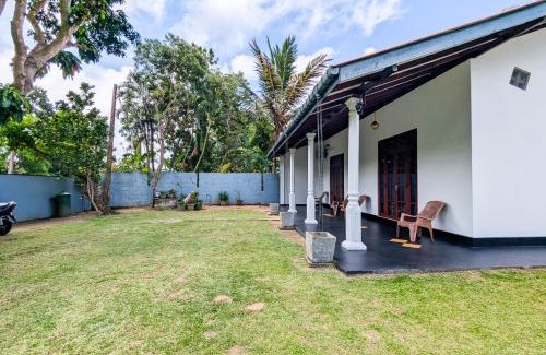 Ambalangoda Villa | Villa Serendia