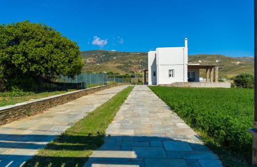 Ydrousa Villa | Villa Serene, Oasis Retreat 5 mins to Port by Explore Andros