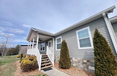 Butler House | Villa Serenita - Watauga Lake, Pet Friendly