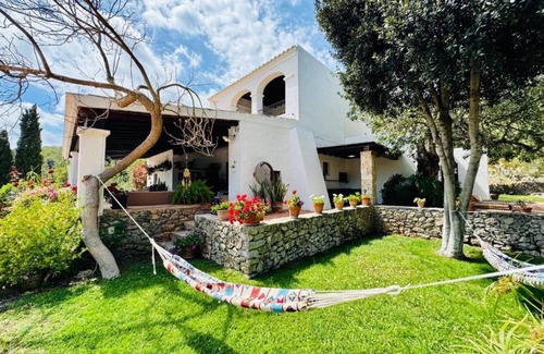 Sant Josep de sa Talaia Villa | Villa 'Ses Casetes Ibiza' with Mountain View, Wi-Fi and Air Conditioning