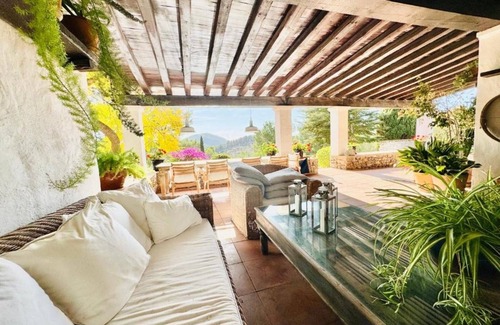 Sant Josep de sa Talaia Villa | Villa 'Ses Casetes Ibiza' with Mountain View, Wi-Fi and Air Conditioning