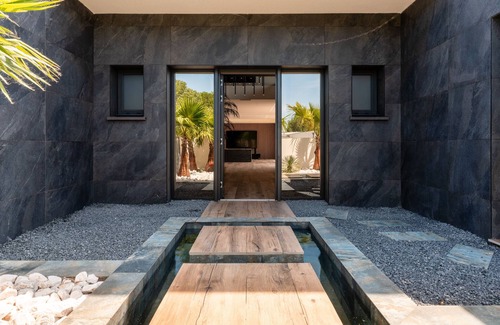 Le Grau-dʼAgde Villa | Villa Signature, Luxe with Piscine de Bali