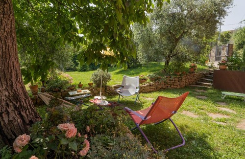 Cordigliano Apartment | Villa Silvana - Apt Giulia & Michela with terrace & parking