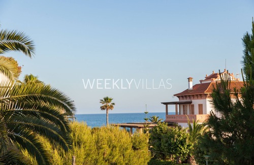 Passeig Maritim Villa | Villa Sitges Tupinetti. 100m/beach. Renovated. Cozy Garden by Weekly Villas