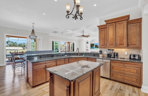 Lochmoor Waterway Estates Villa | Villa Siva - 3b/3b just off the Caloosahatchee river in CAPE CORAL