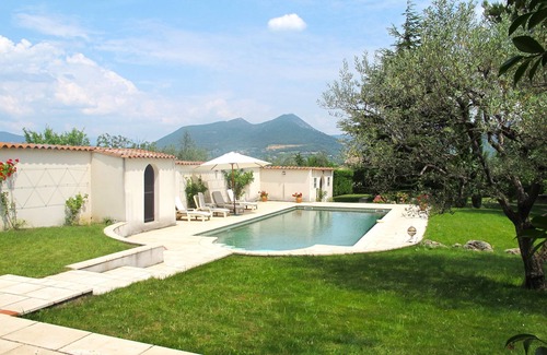 Mirabel-aux-Baronnies Villa | Villa sleeps 14 with swimming pool, large garden and view of Mont Ventoux!