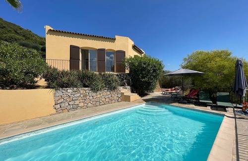 Le Tignet Villa | Villa Sleeps 10, 4 Bedrooms, with Pool and Sea and Mountain View