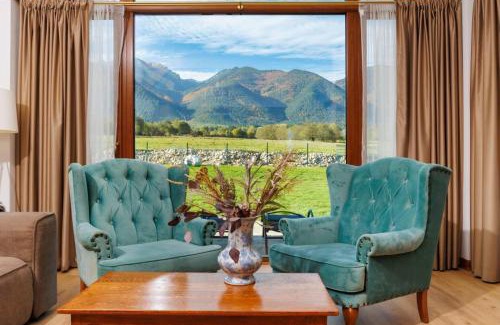 Razlog Villa | Villa Sofayla with Jacuzzi near the Pirin Golf Resort