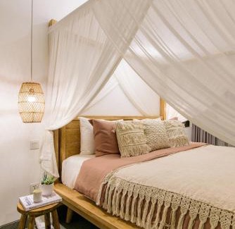 Berawa Villa | VILLA SOHO· Luxury & Indulgence - close to FINNS BEACH CLUB