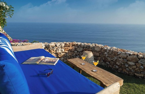 Banjar Semer Villa | Villa Sol Y Mar by Elite Havens