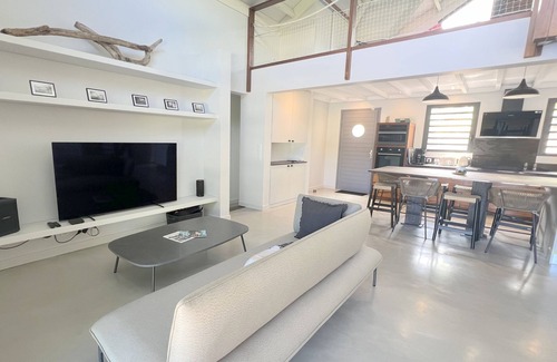 Grand Fond Villa | Villa SOLEMARIS 5* Saint-Gilles-les-Bain near beach, swimming pool and tennis court