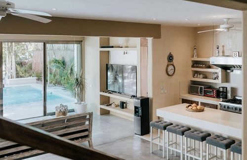 Soliman Bay Villa | Villa Soliman - 6 Bed, Beachfront Villa in quiet Soliman Bay, w/chef