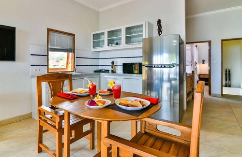 Lovina Villa | Villa Spice House Inn Upstair