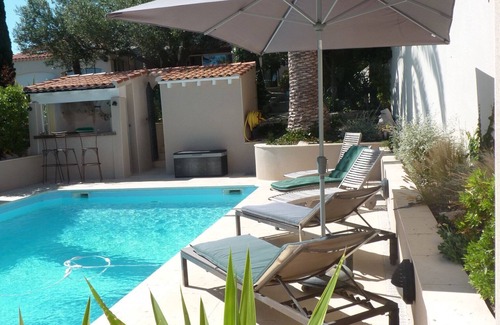 Martigues Villa | Villa Standing-piscine Chauffée- Plage à 100 m