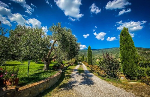 Il Borgo Villa | "Villa Stefania" Old Tuscan Farmhouse - Great View on Cortona