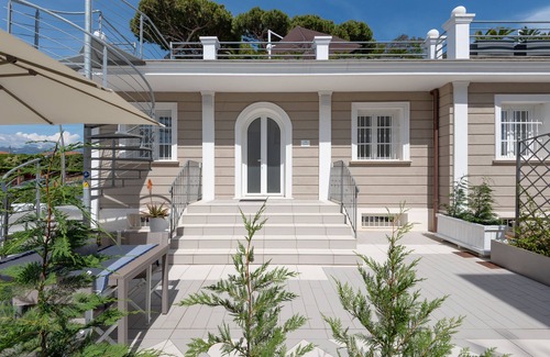 Lido di Camaiore Villa | Villa Suite Grecale
