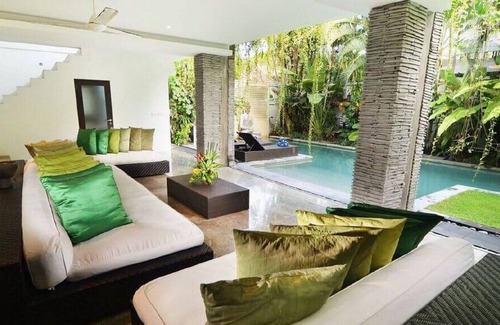 Seminyak Villa | Villa Sukara - modern in Central Seminyak