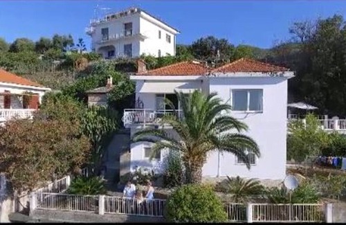 Varazze House | Villa sul Mare: Grandiose sea view!