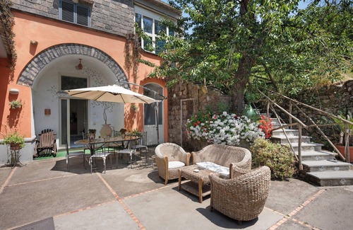 Colli di Fontanelle Villa | Villa 'Sulle Colline Di Sorrento' with Sea View, Wi-Fi and Air Conditioning