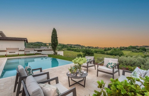 Macchino Villa | Villa Sunkiss: Luxury Farmhouse with Tuscan Flair at I Masi Winery