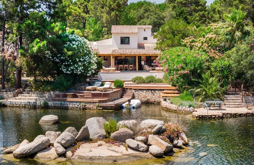 Lecci House | VILLA SUR LE LAGON DE ST CYPRIEN