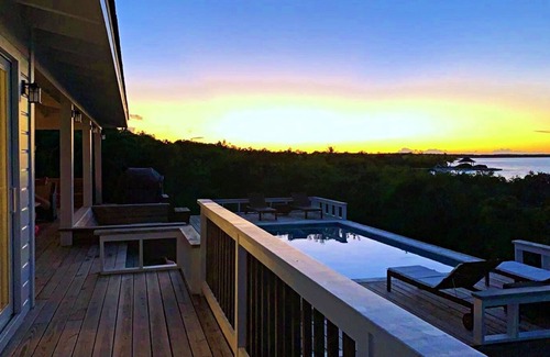 Hartswell Villa | Villa Surf House