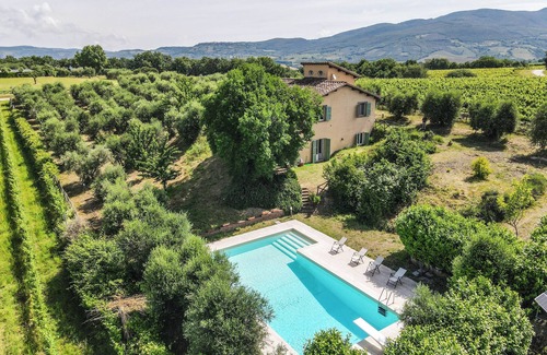 Montecchio Villa | Villa surrounded by vineyards with private pool near Orvieto