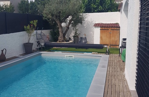 Saint-Gely-du-Fesc Villa | Villa - Swimming pool- 5 bedrooms