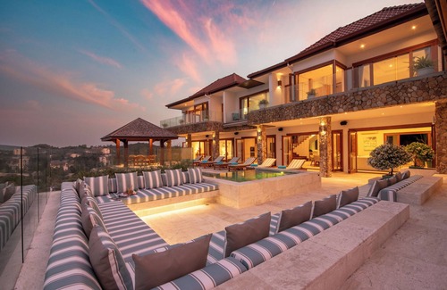 Moo 5 Villa | Villa Syama - Direct Beach Access